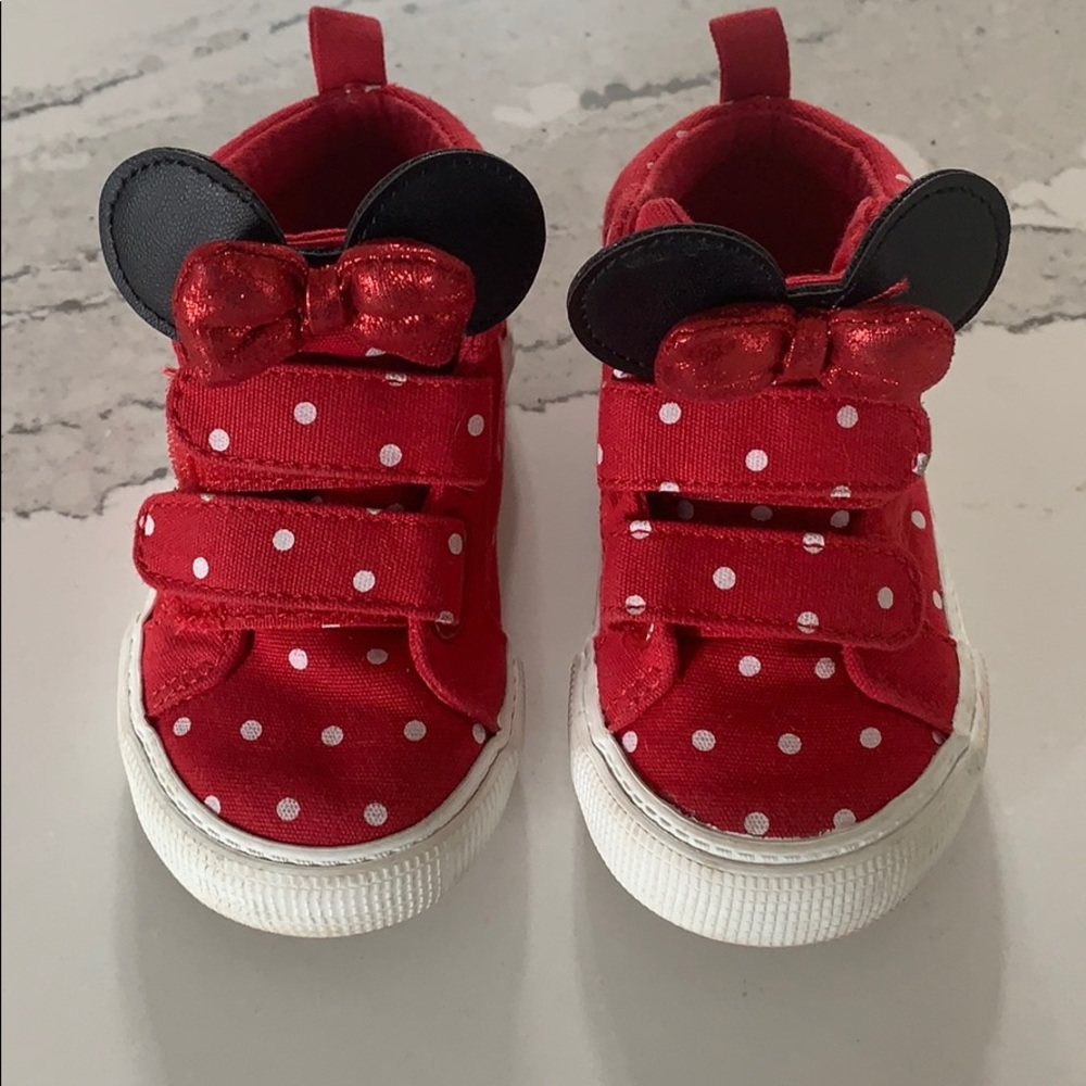 Minnie Mouse shoes